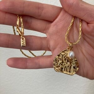 New Vanessa Mooney pearl pendant necklace charm necklace coin medallion charm